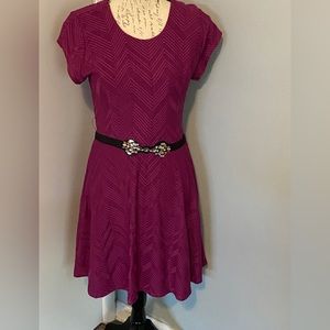 CANDIES- JUNIORS DRESS SIZE LARGE